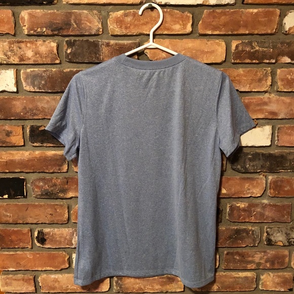 Nike Women’s Gym Shirt - Picture 2 of 3